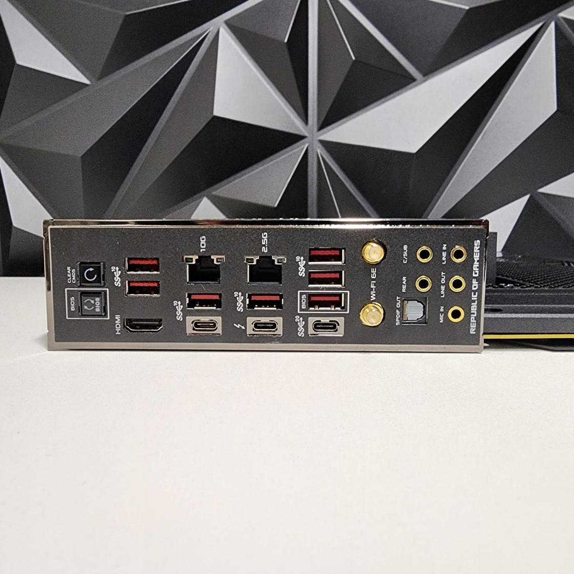 ASUS ROG MAXIMUS Z690 EXTREME