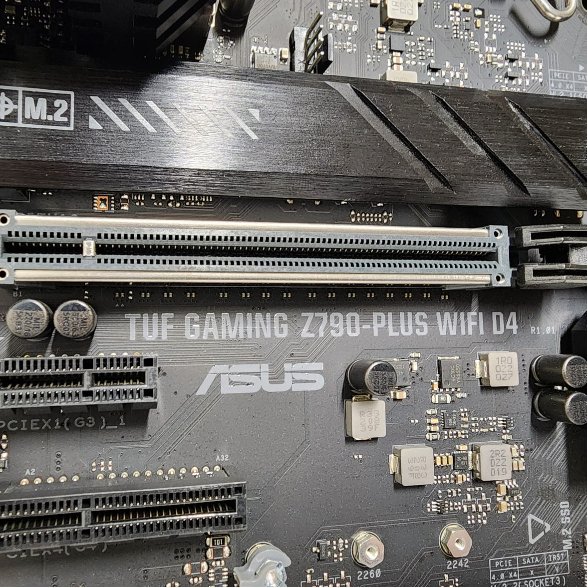 ASUS TUF GAMING Z790-PLUS WIFI D4