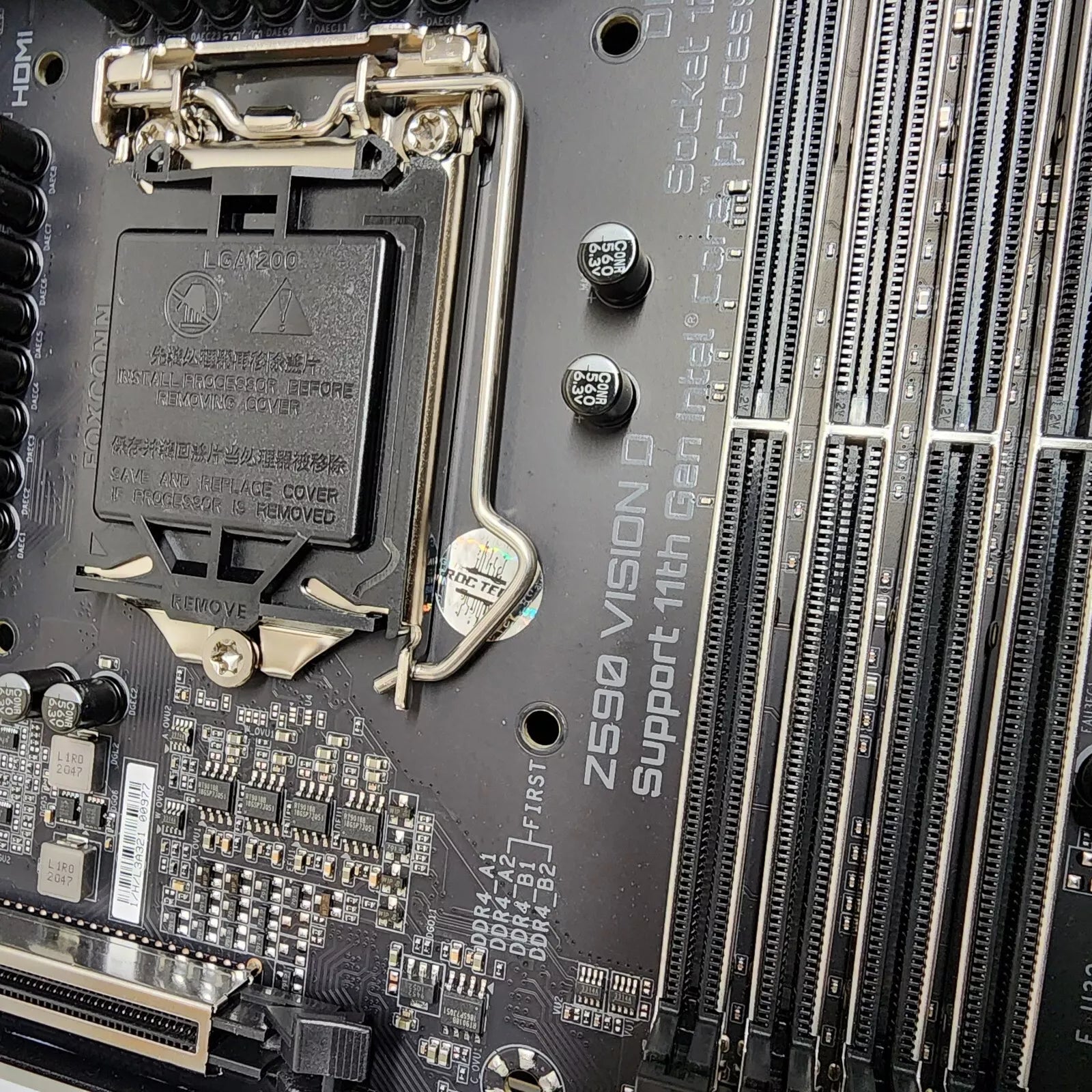 GIGABYTE Z590 VISION D