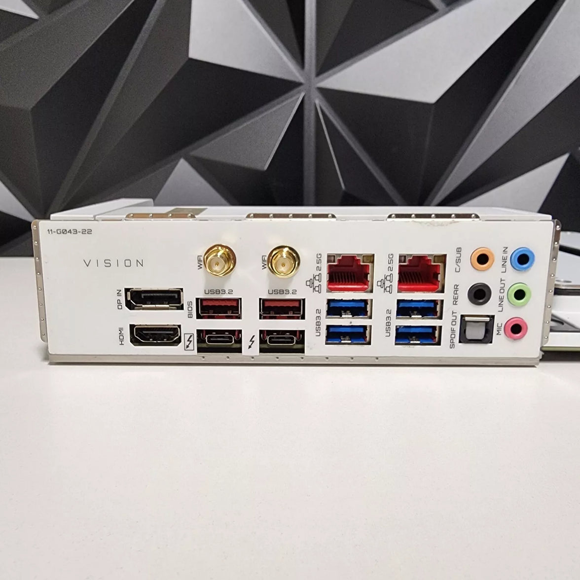 GIGABYTE Z590 VISION D