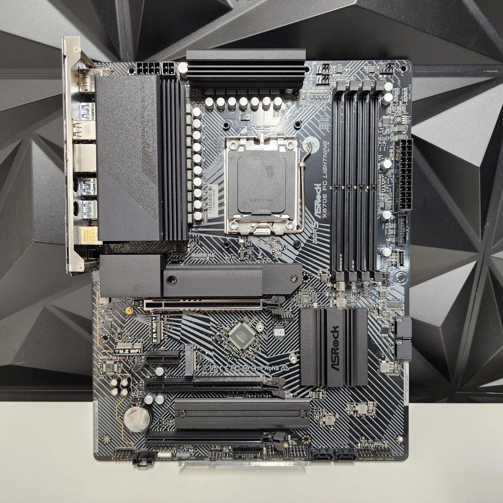 ASROCK X670E PG LIGHTNING