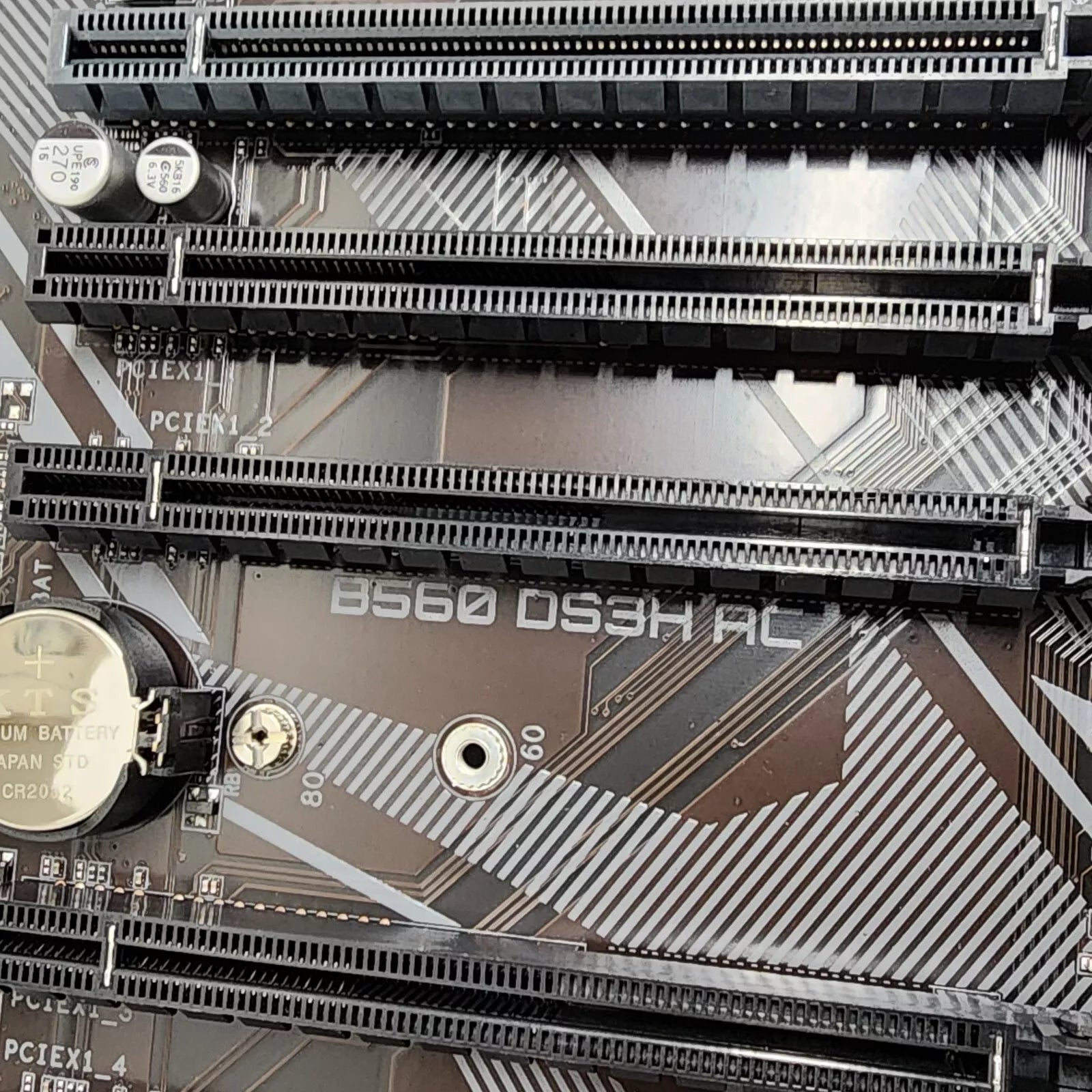 GIGABYTE B560 DS3H AC